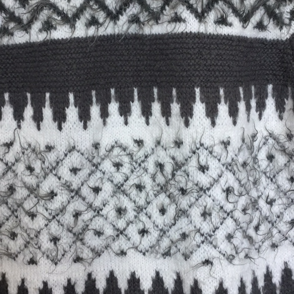 Cardigan - Picture 3 of 4
